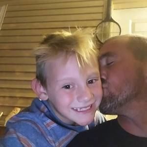 Meet your Posher, Raymond